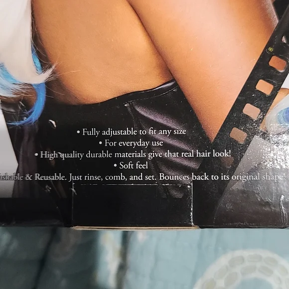 Wig - Picture 4 of 4